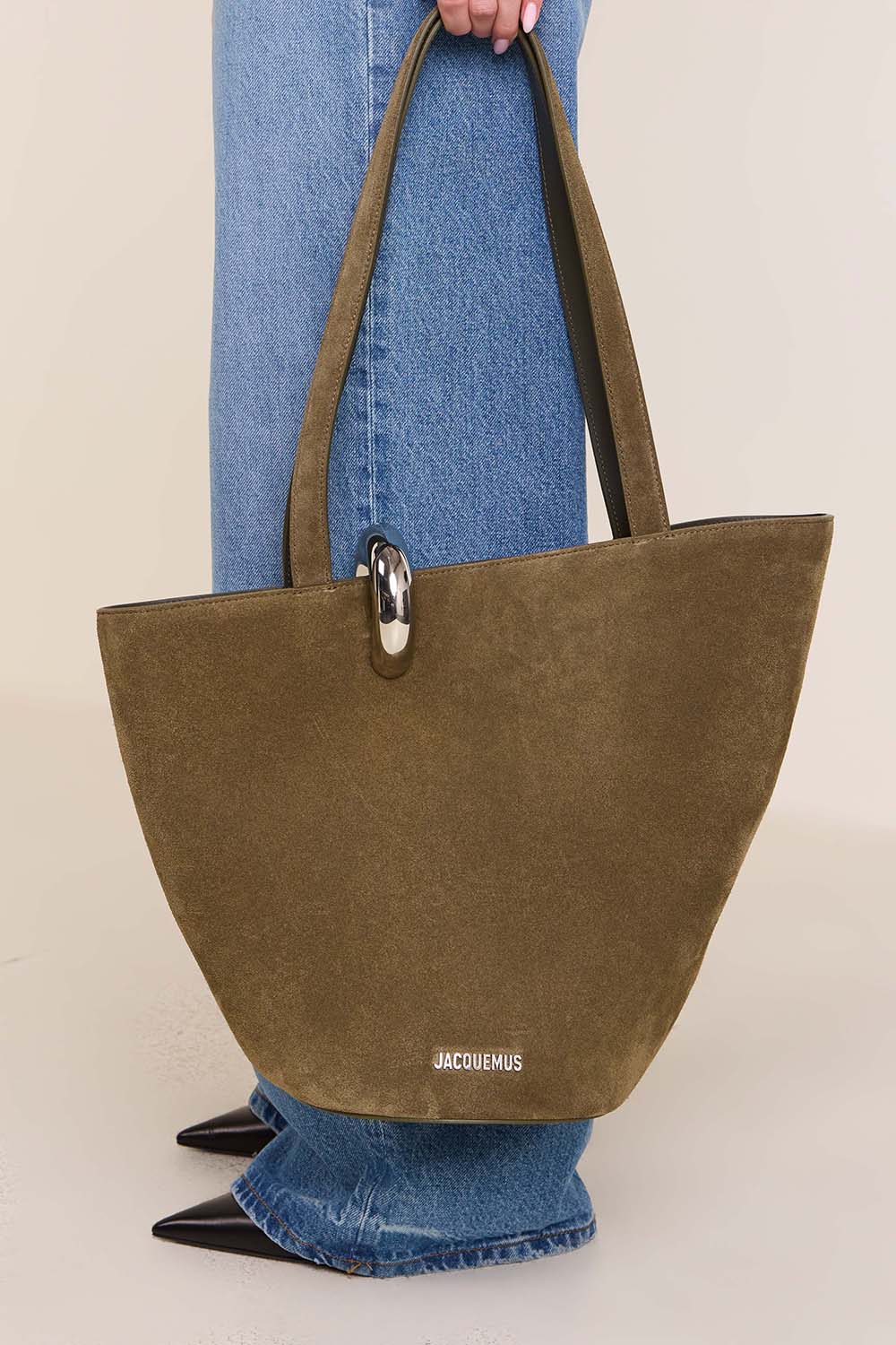 תמונת כל הלוק של תיק באקט לה במבולה מויאן לארג'